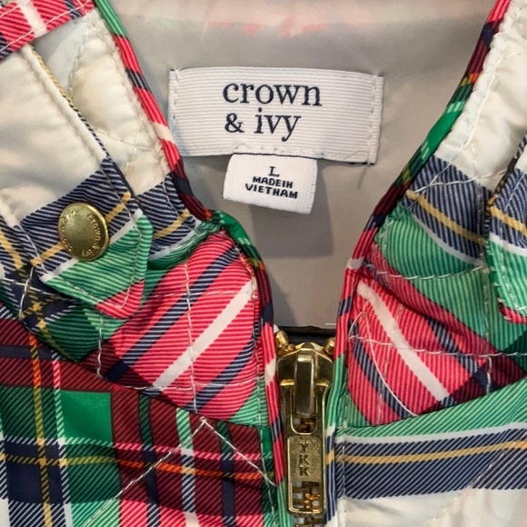 Crown and Ivy Puffy Vest - Picture 2 of 3